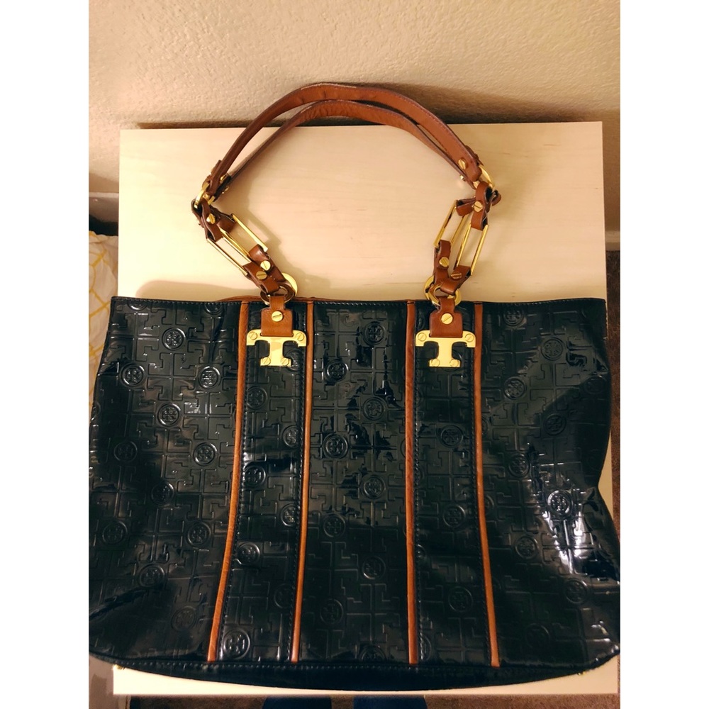 Tory Burch ‘Nico Lux T’ Embossed Patent Tote Bag